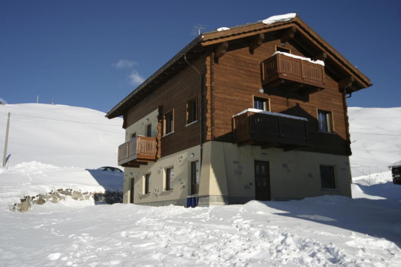 Chalet Li Baita Daniela Apartment Livigno Bagian luar foto