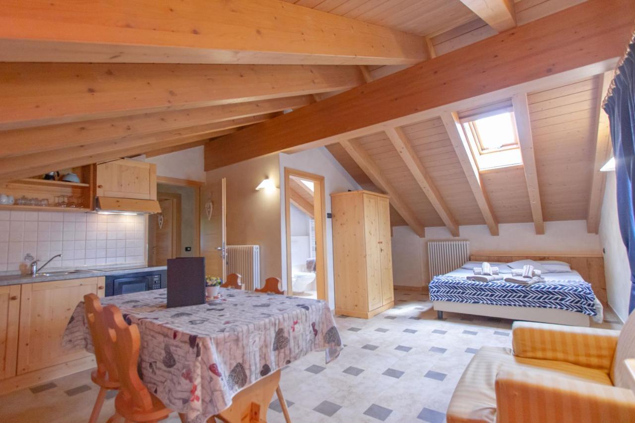 Chalet Li Baita Daniela Apartment Livigno Bagian luar foto