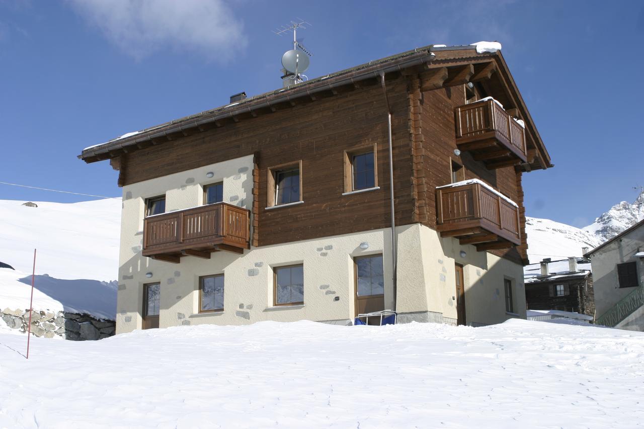 Chalet Li Baita Daniela Apartment Livigno Bagian luar foto